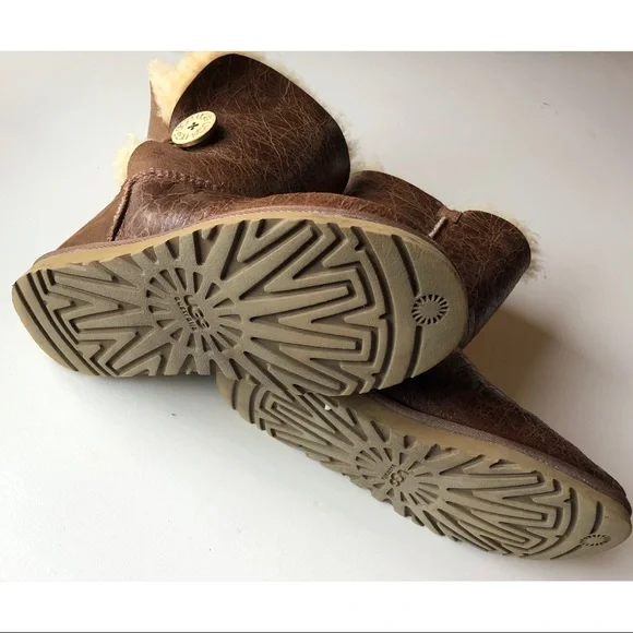 RARE HTF UGG Australia Bailey Button 1872 Chestnut Leather Krinkle Boots - Picture 6 of 9